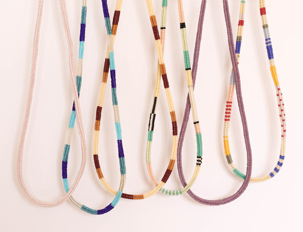 COLLARES