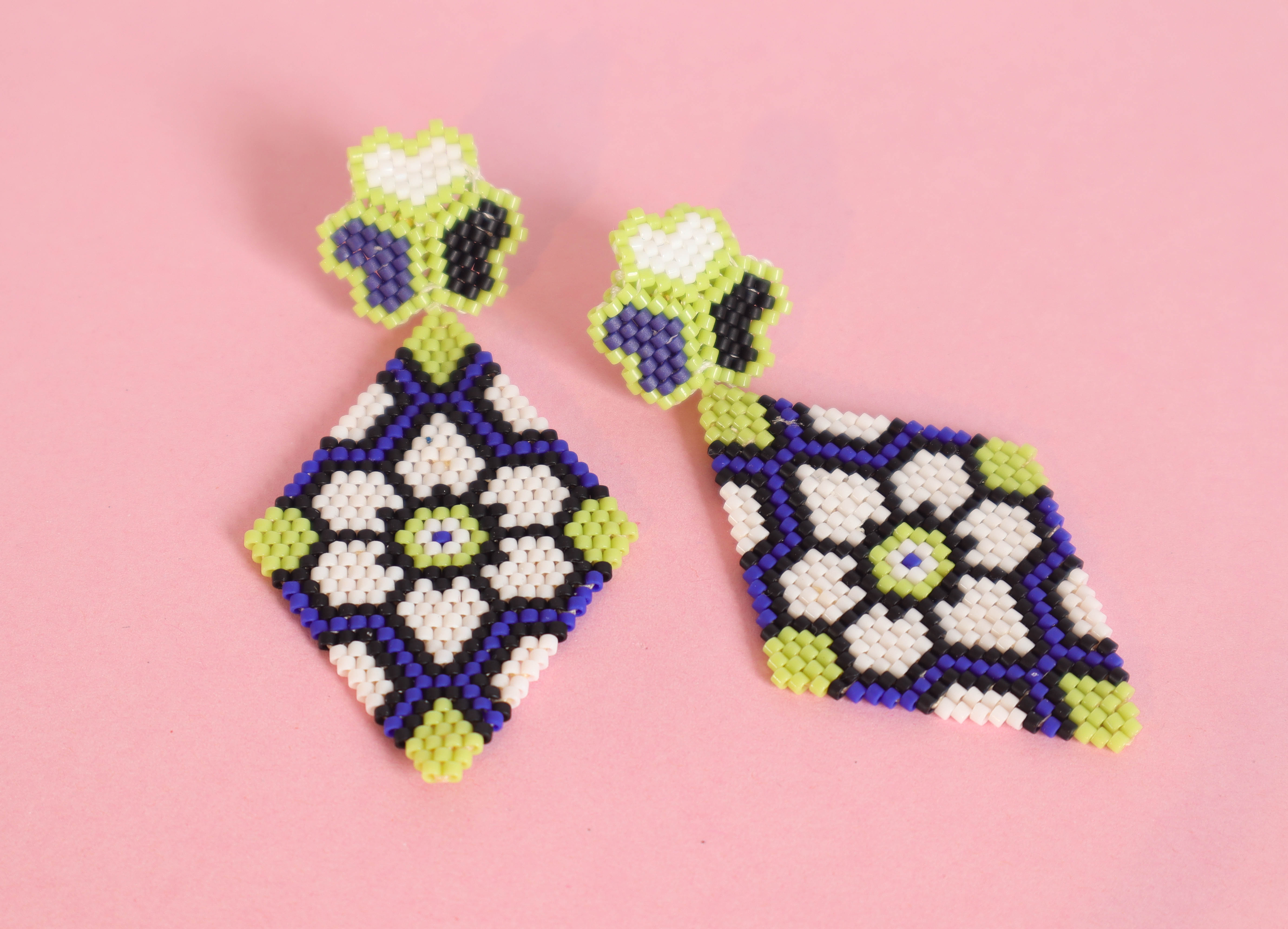 ARETES ROMBO FLOR