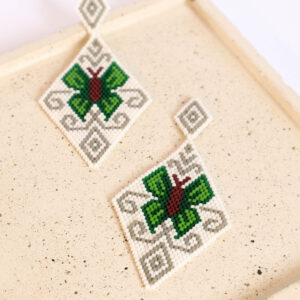 ARETES ROMBO MARIPOSA