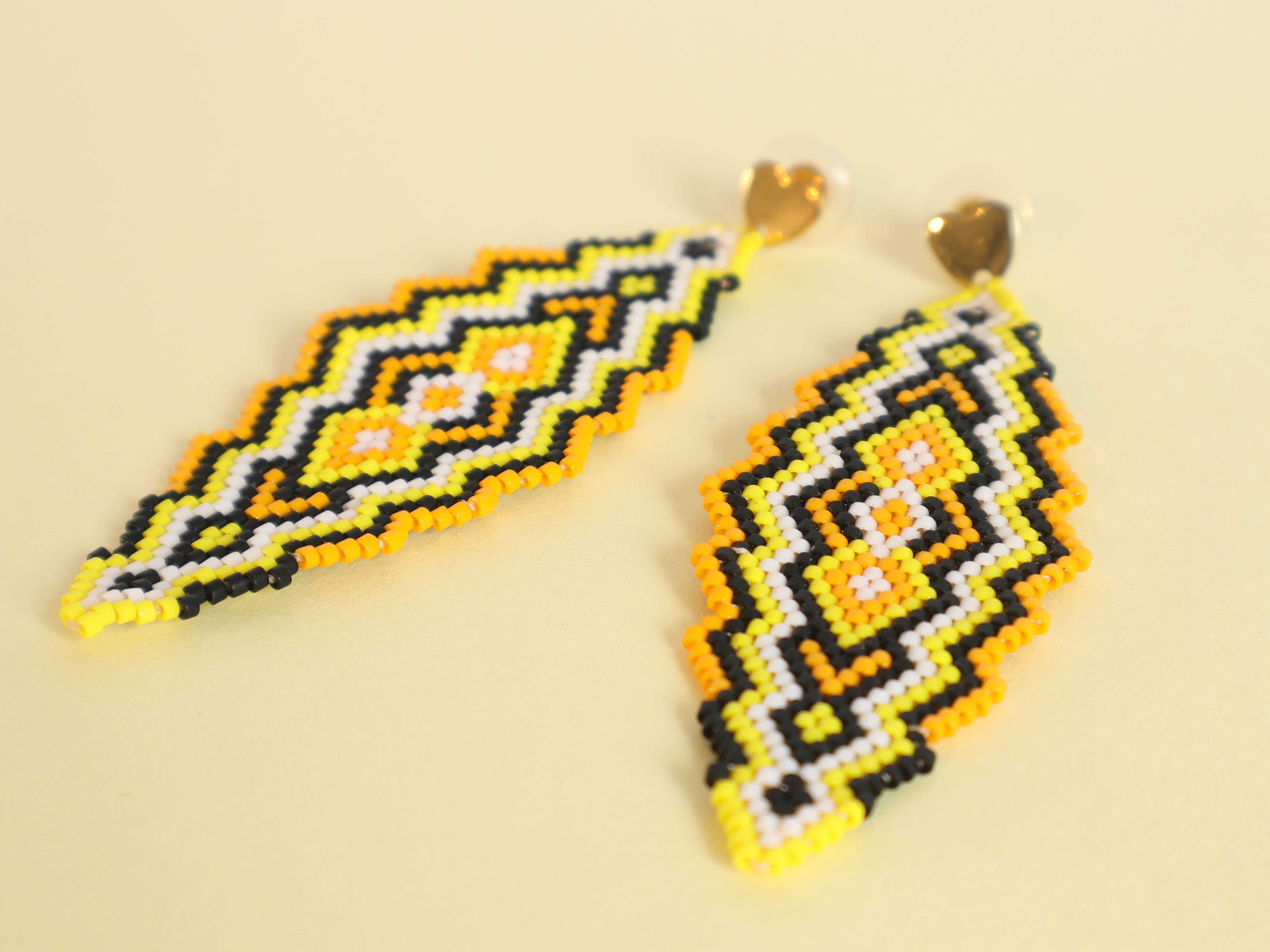 ARETES ROMBO FLECHA LARGA