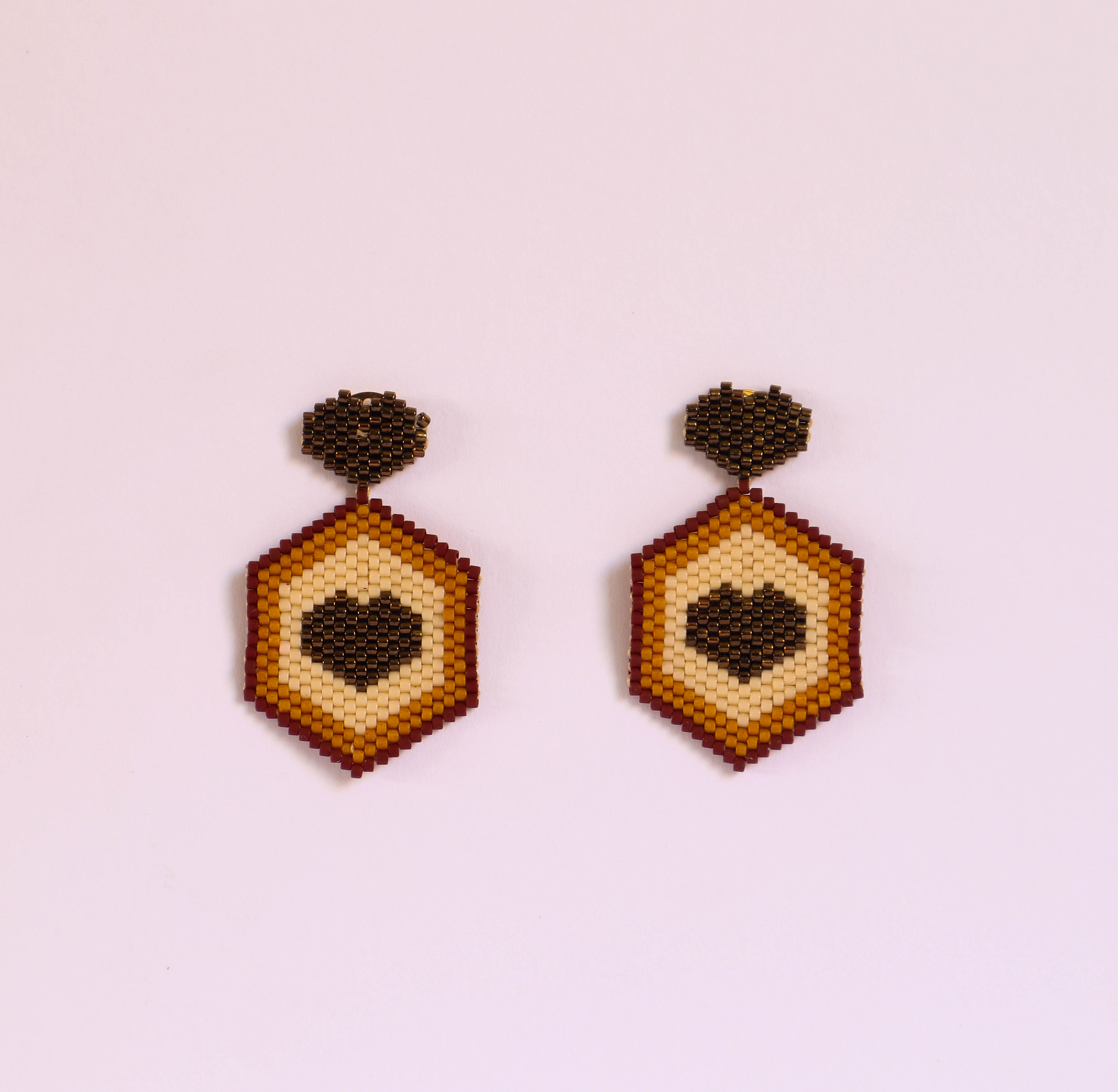 ARETES HEXAGONO CORA