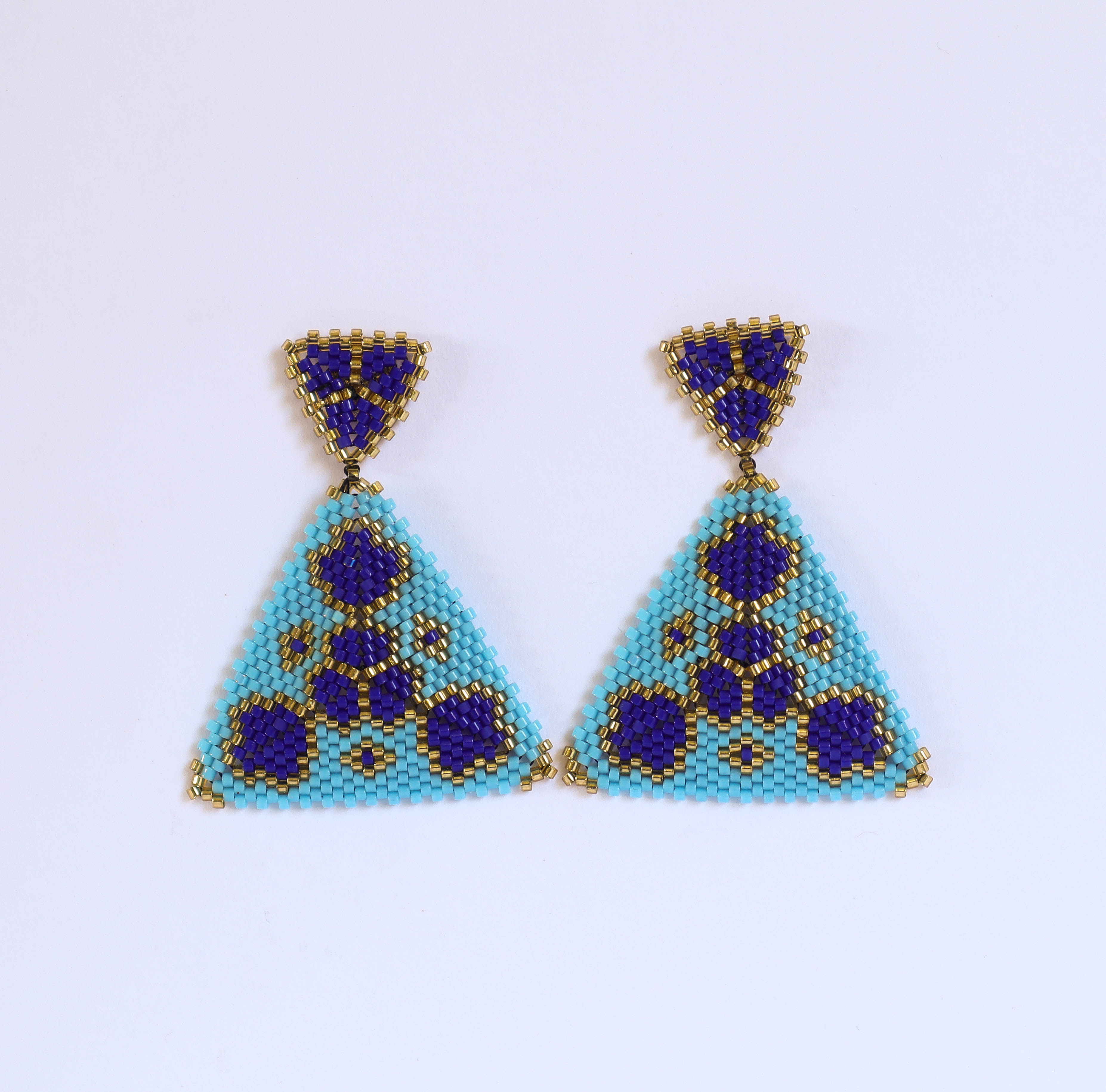 ARETES TRIANGULO AZUL