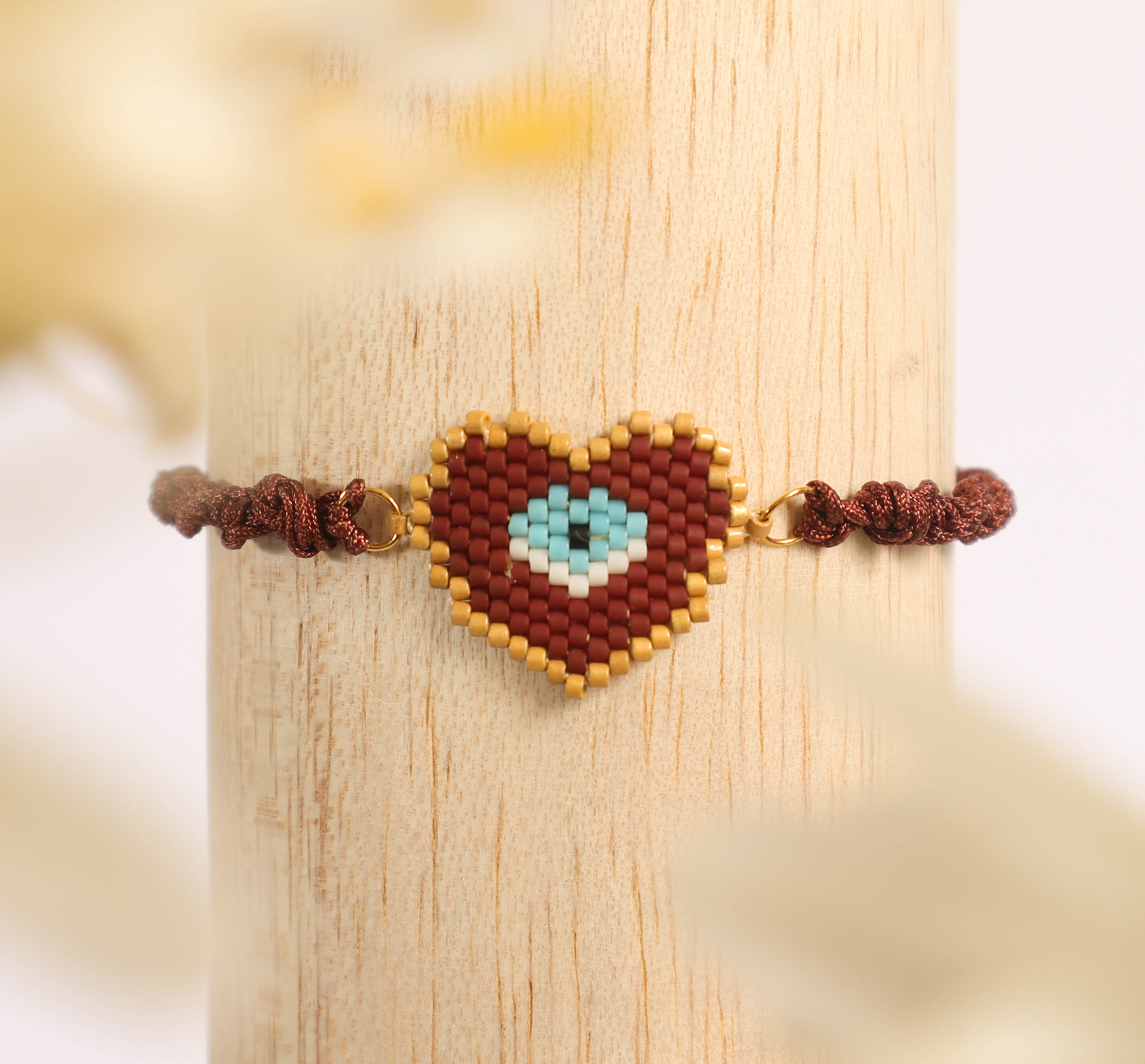 MANILLA CORAZÓN OJO TURCO